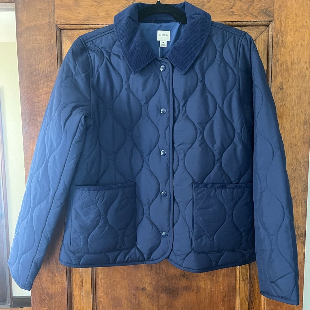 Great transition piece! NWT quilted barn jacket